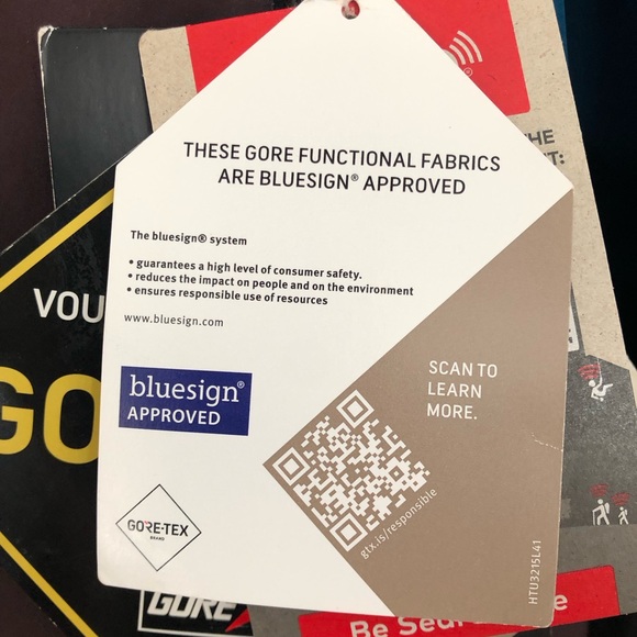 Arc’teryx Rush Jacket Ski/Snowboard Jacket - Picture 12 of 13